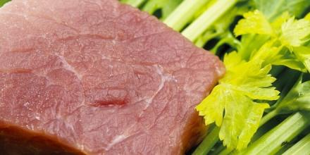 研究：维生素等营养因素对猪肉肉色的影响